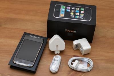 Apple Iphone 3gs 32gb.$400